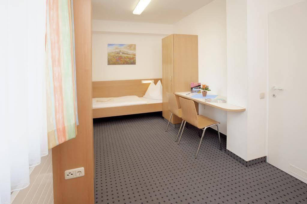 Jugendgaestehaus Лінц Екстер'єр фото